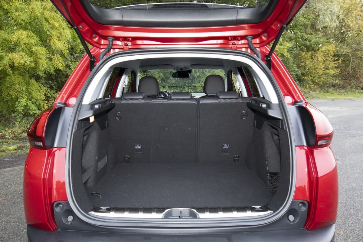 Le coffre du Peugeot 2008 offre-t-il suffisamment de place