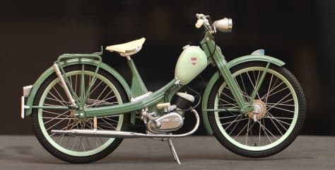 Comment immatriculer un cyclomoteur ancien sans carte grise : les étapes à suivre