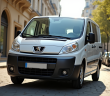 Peugeot Expert 2007 stationné en ville en plein jour